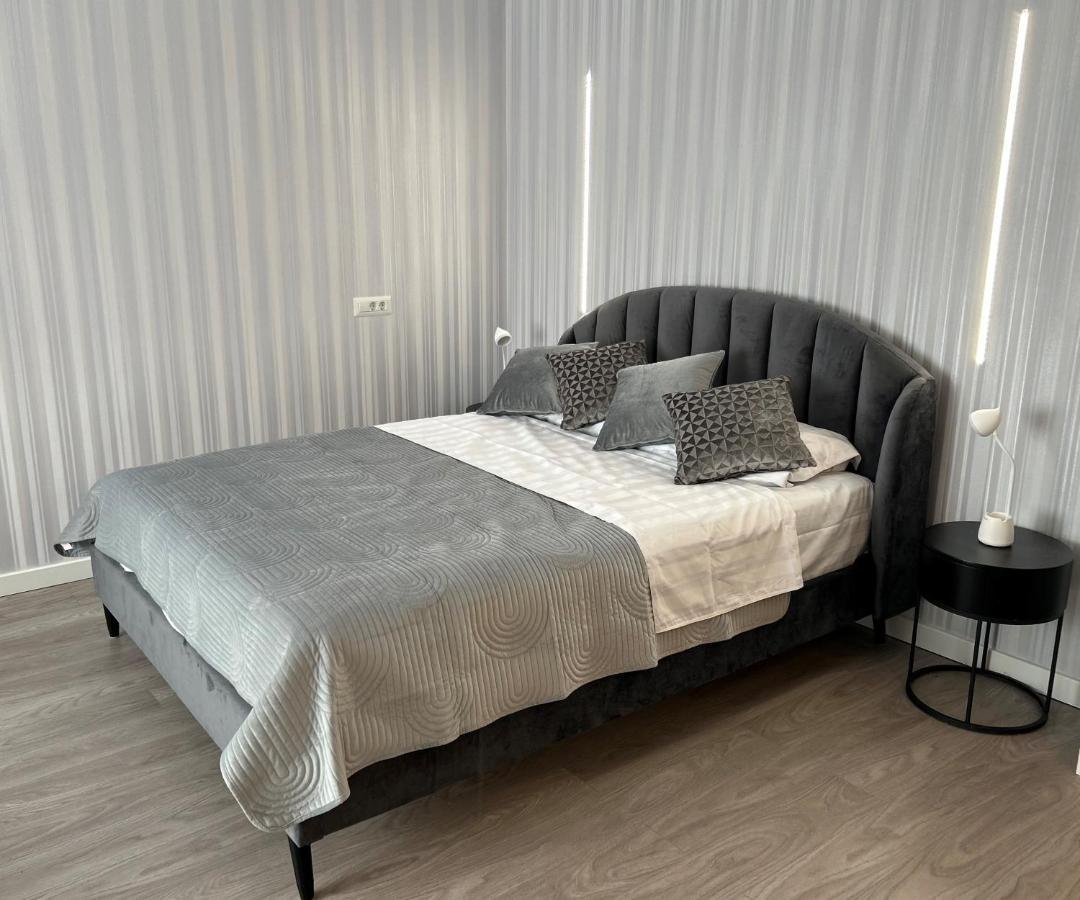Maia Grand Apartment Bucharest